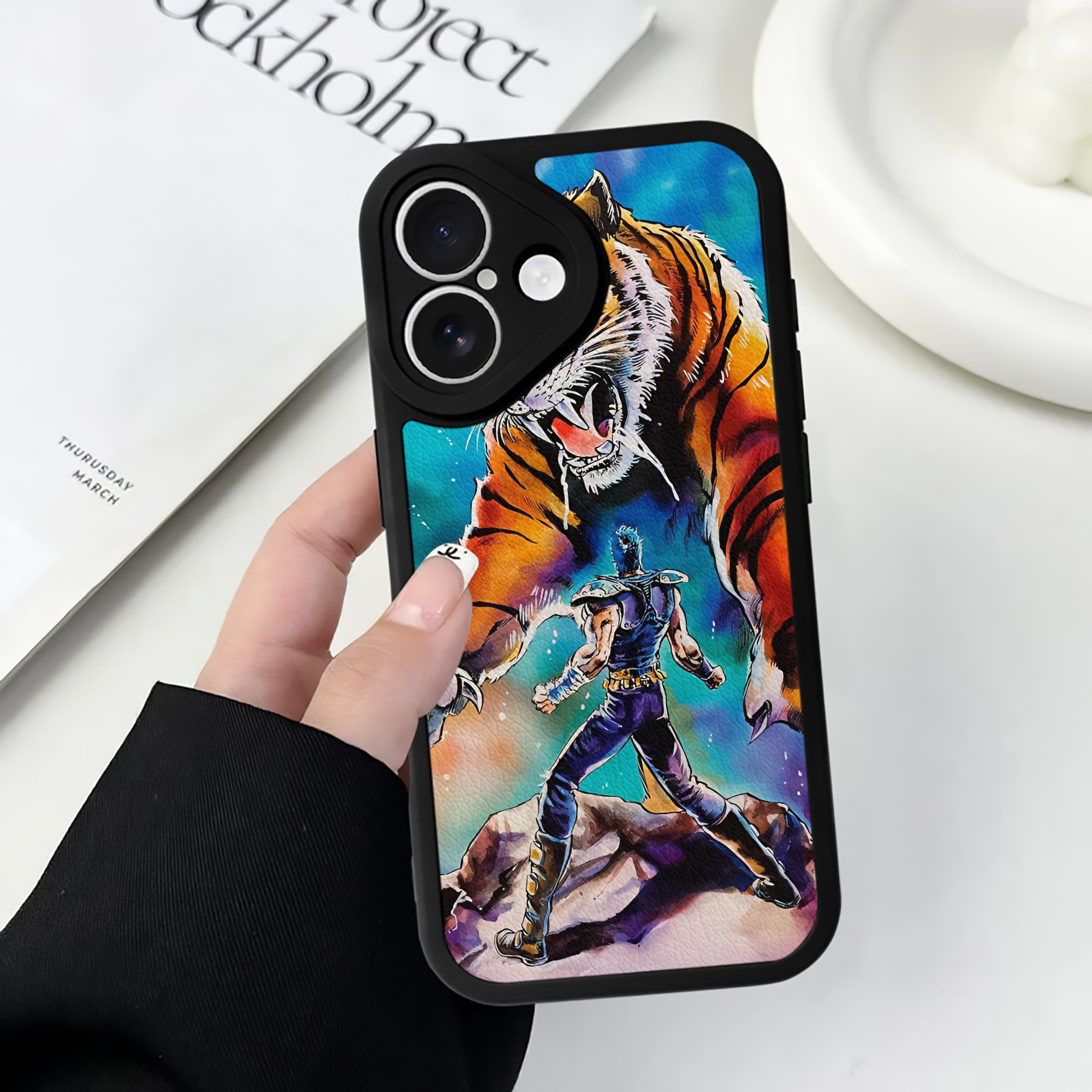 （画像用） 北斗の拳 Fist of the North Star 【iPhone 16シリーズ対応】シリコンスマホケース（レザー調） 材質：シリコン